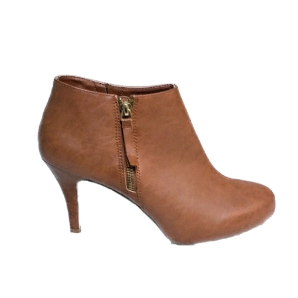Bonnibel Women's 9 Brown Pull On Zip Ankle Booties